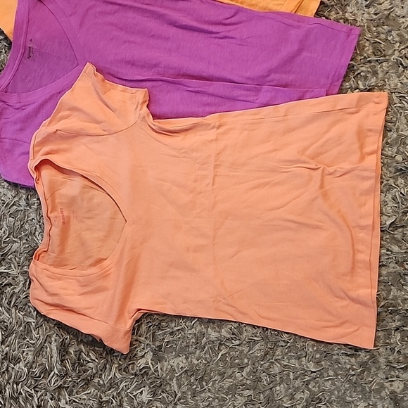 V-NECK TEES SZ L - Picture 3 of 8